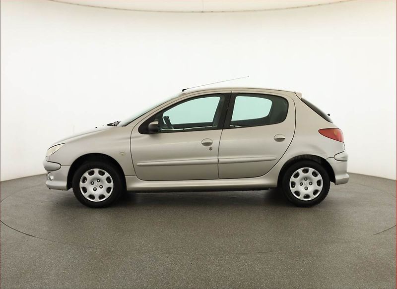 Peugeot 206 (2007) 1.4, po STK, Klima - fotka 3 z 12