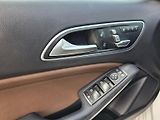 Mercedes-Benz Třídy A (2017) AMG Automat 4 Matic 2,0i 135kW - náhled 27