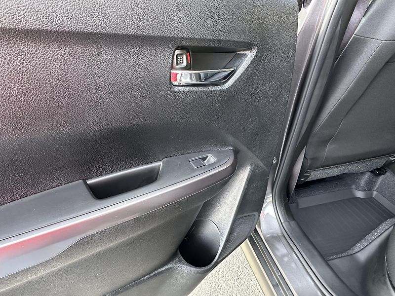 Suzuki Vitara (2024) 4x4*1.4 hybrid/95Kw * 1.Maj.  - fotka 27 z 38
