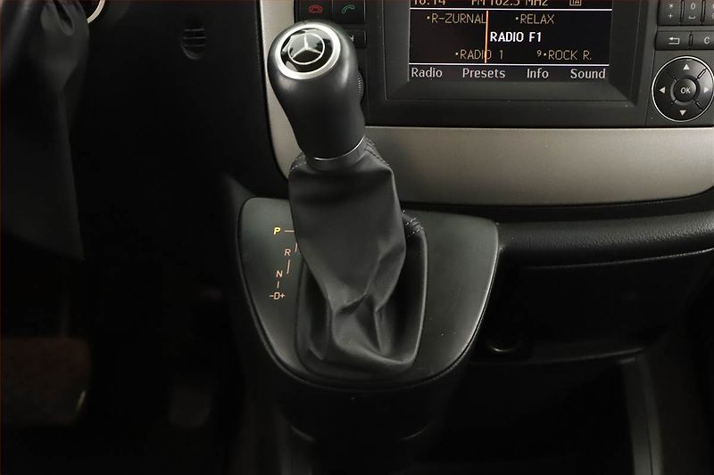 Mercedes-Benz Viano (2010) Trend 3.0 CDI, 1Maj - fotka 10 z 16
