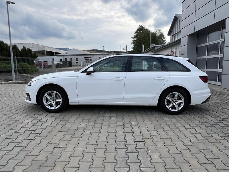 Audi A4 Avant (2022) 2.0 TDI - fotka 3 z 33