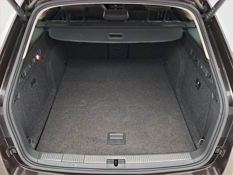 Škoda Superb (2016) Laurin&Klement 2.0 TDI 4x4 - fotka 14 z 22