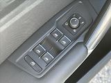 Volkswagen Tiguan 1,4 TSI DSG R-line matrix virt - náhled 17