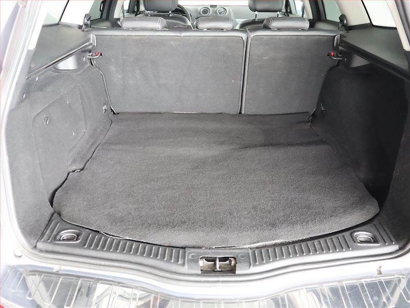 Ford Mondeo (2012) 2.0 TDCi, Automat, Tempomat - fotka 14 z 18