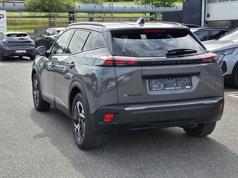 Peugeot 2008 (2024) ALLURE elektromotor 100kW/136 - fotka 3 z 29