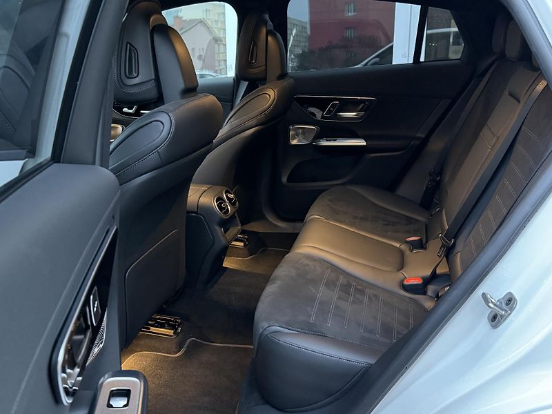Mercedes-Benz GLC 300 de kupé AMG Premium - fotka 13 z 18