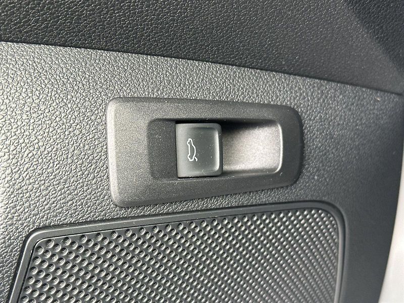 Škoda Karoq (2024) 2.0 TDI 4x4 DSG Sportline - fotka 20 z 33