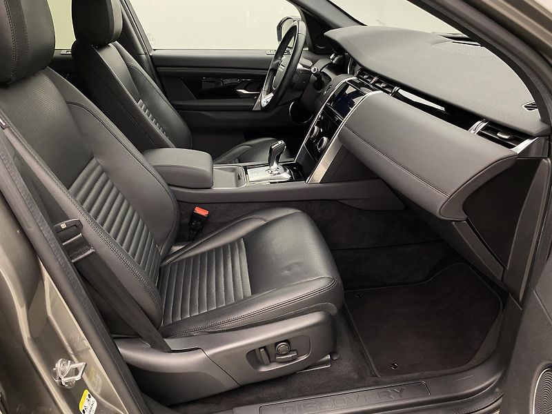 Land Rover Discovery Sport D150 S AWD AUT CZ - fotka 23 z 41