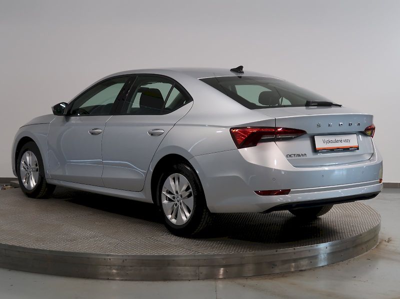 Škoda Octavia (2021) AMBITION 2.0TDI 85KW - fotka 7 z 36