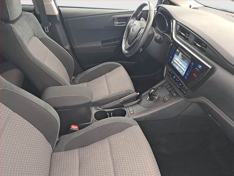 Toyota Auris (2019) Hybrid, Automat, Serv.kniha - fotka 9 z 18