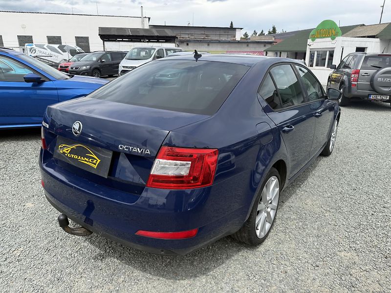 Škoda Octavia 1.6 TDI ELEGANCE - fotka 6 z 13