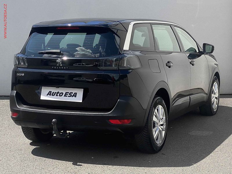 Peugeot 5008 (2021) 1.5 HDi, Active, AT, navi, TZ - fotka 4 z 18