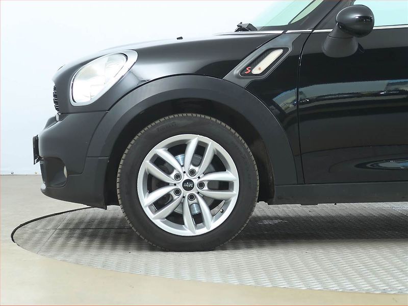 Mini Countryman (2014) Cooper SD, Automat, Navi - fotka 15 z 25
