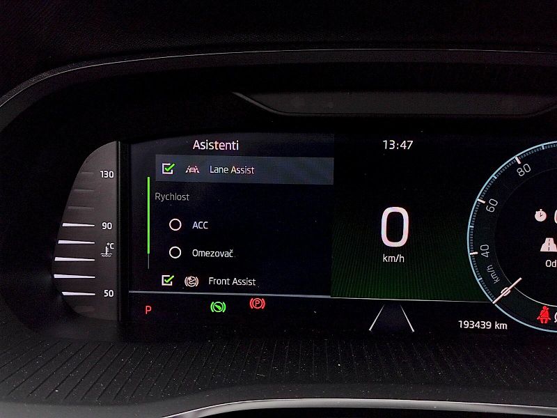 Škoda Octavia (2023) Combi Ambition 2,0 Tdi 110 kw - fotka 9 z 36