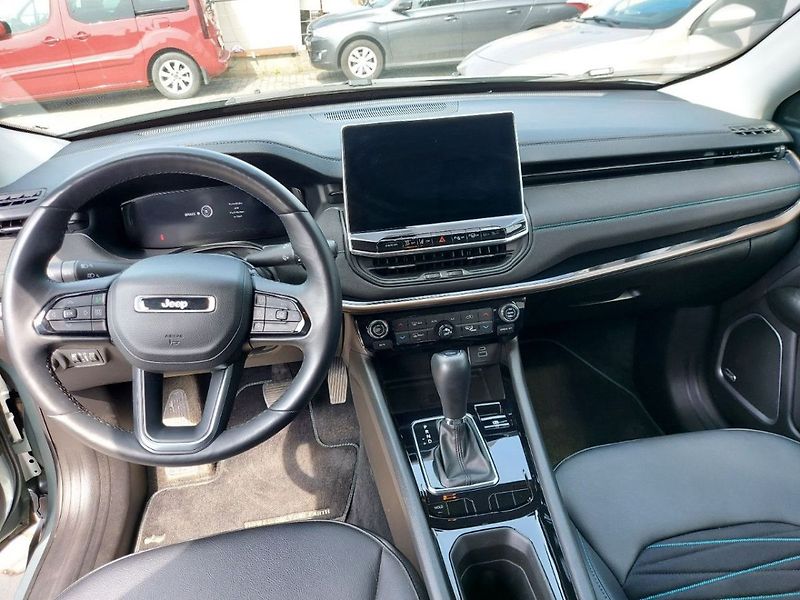 Jeep Compass 1.5 e-Hybrid aut. FWD Upland - fotka 8 z 8
