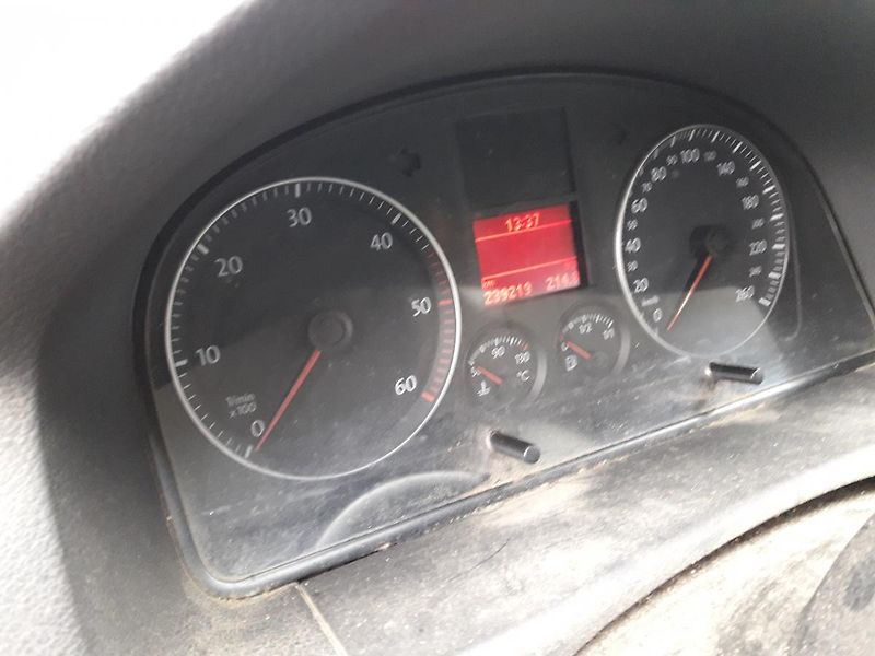 Volkswagen Touran 1.9 TDI 77Kw NÁHRADNÍ DÍLY - fotka 7 z 7