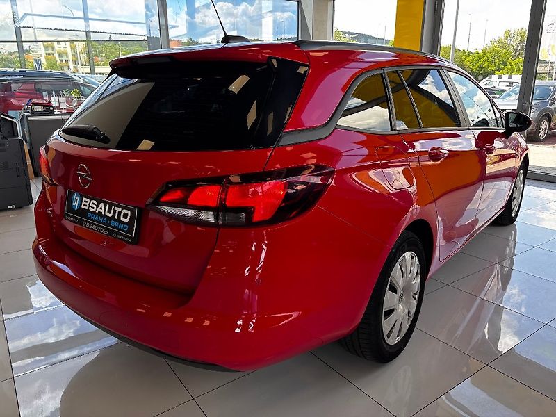 Opel Astra 1.4i 74KW 2017 - fotka 6 z 15