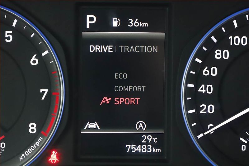 Hyundai Kona (2021) 1.0 T-GDI, Automat, ČR,1.maj - fotka 12 z 18