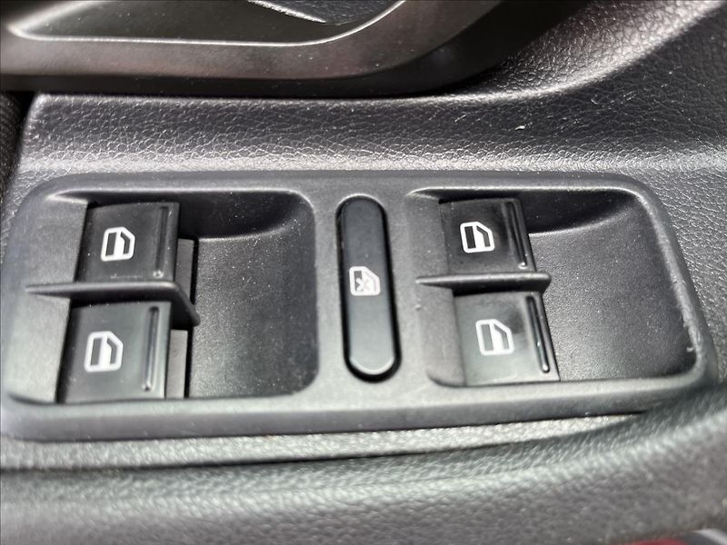 Škoda Roomster 1,2 TDi STYLE KLIMA ROZVODY - fotka 25 z 34