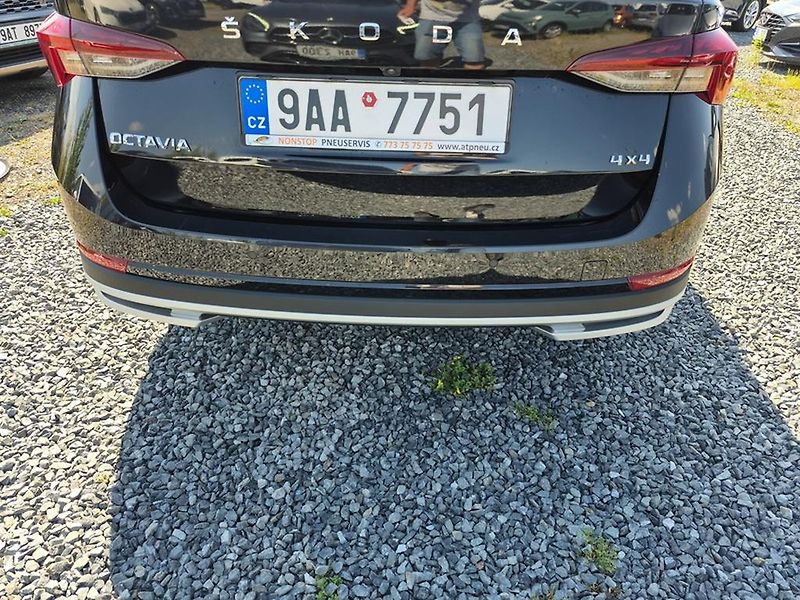 Škoda Octavia (2022) SCOUT 147 kW 4x4 DSG PAN, TAŽ - fotka 18 z 18