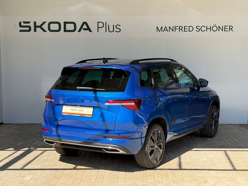 Škoda Karoq (2025) Sportline 1.5 TSI / 110 kW DSG - fotka 2 z 28