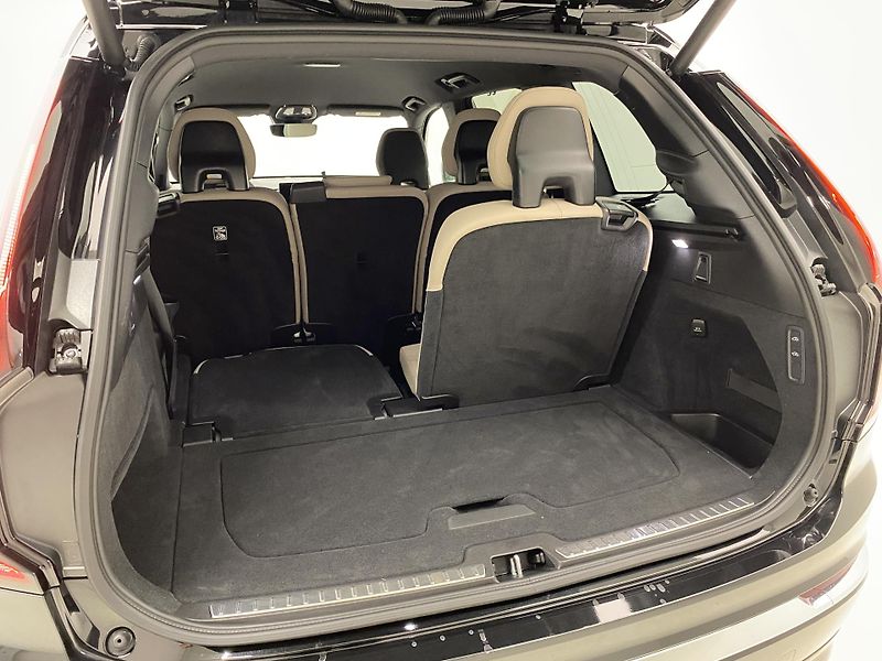 Volvo XC90 B5 AWD BRIGHT PLUS REZERVACE - fotka 34 z 64