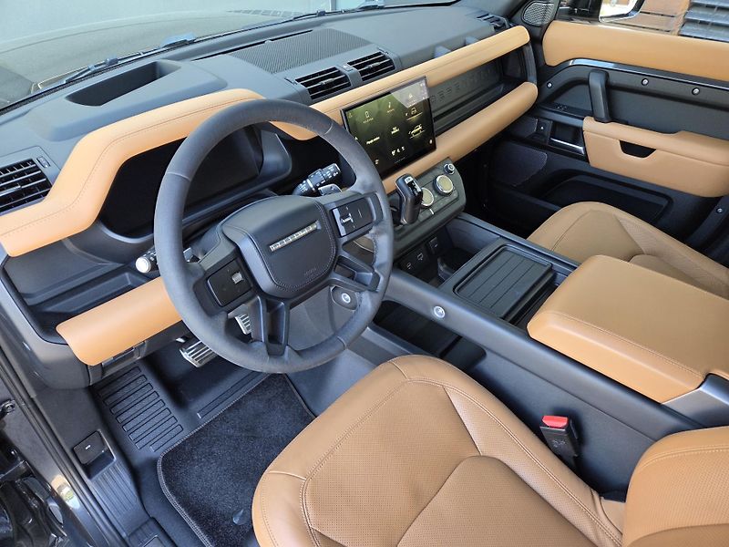 Land Rover Defender 110 P525 CARPATHIAN-MAXvýbava - fotka 7 z 49