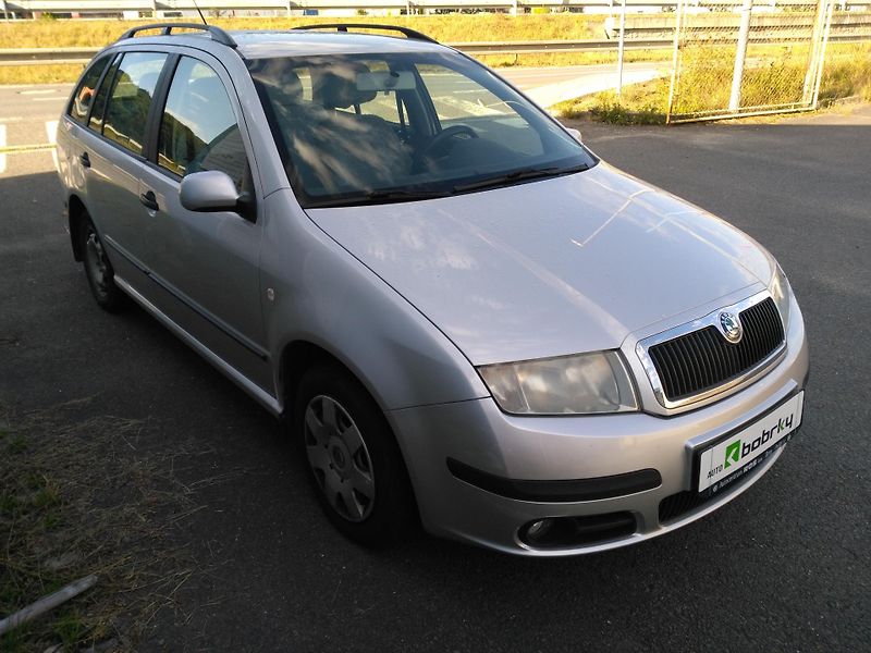 Škoda Fabia 1,2 HTP * Klima * - fotka 2 z 28