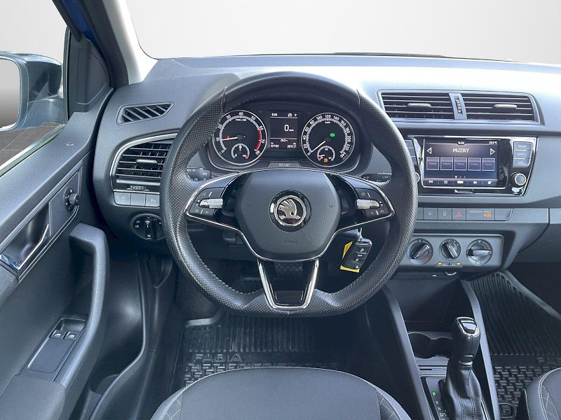 Škoda Fabia (2022) 1.0 TSI 70kW DSG Ambition Plus - fotka 6 z 28