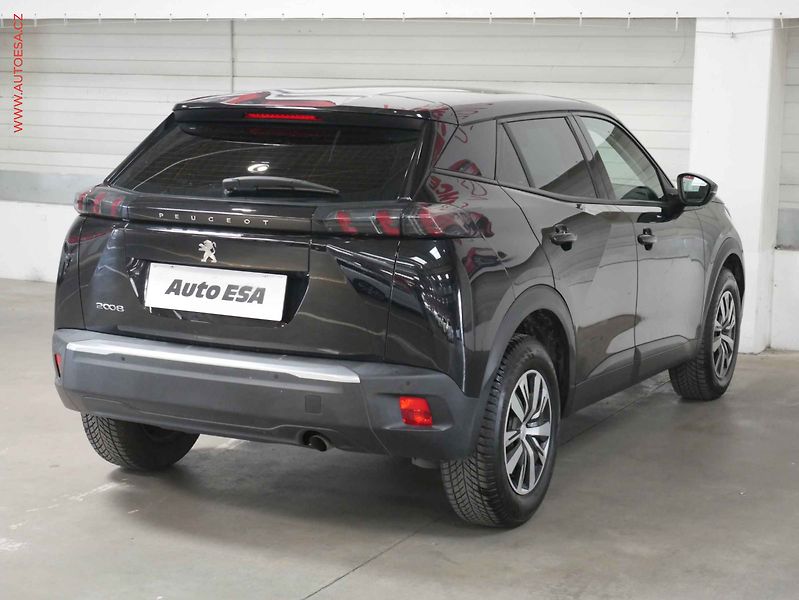 Peugeot 2008 (2020) 1.2PT, 1.maj,ČR, servis.kniha - fotka 6 z 20