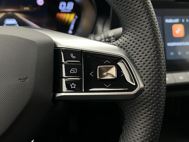 MG ZS 1.5 ICE ELEGANCE CZ 1.maj. - fotka 24 z 38