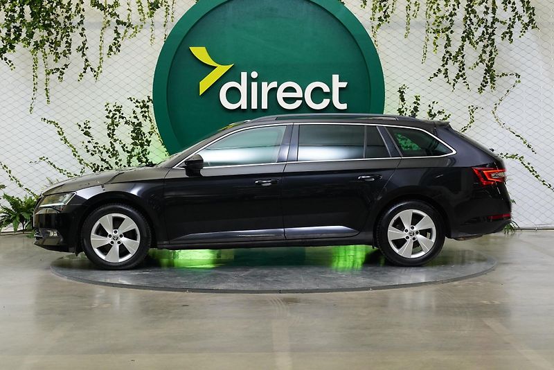 Škoda Superb - fotka 3 z 28