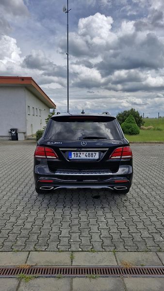 Mercedes-Benz GLE (2018) - fotka 4 z 8