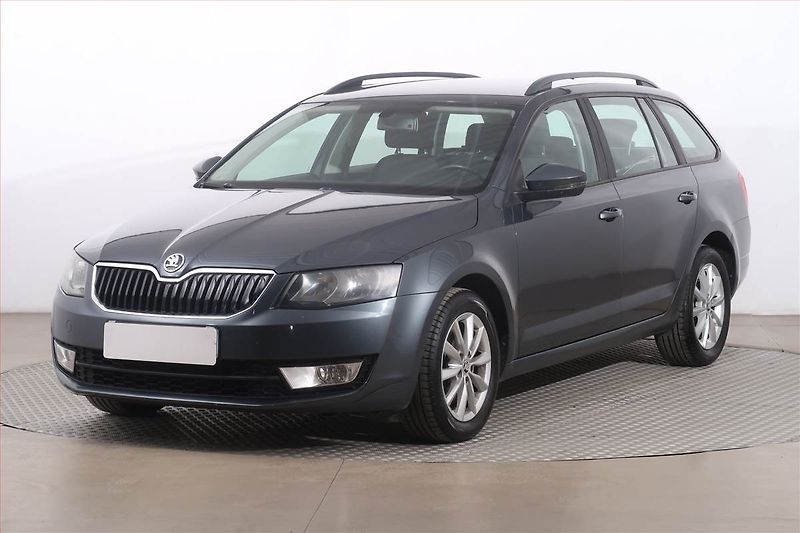 Škoda Octavia (2015) 2.0 TDI, Serv.kniha, Navi - fotka 2 z 21