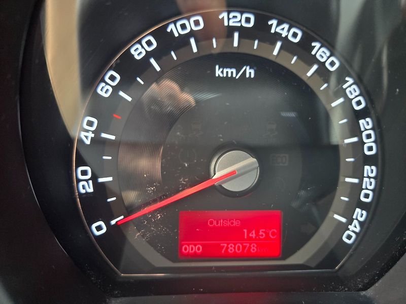 Kia Sportage (2013) 1.6 GDI TOP STAV - fotka 9 z 19
