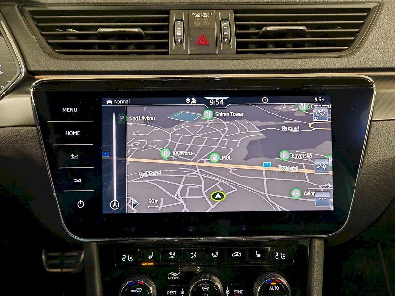Škoda Superb (2023) Combi 2.0 TSI 140 kW DSG Sport - fotka 12 z 32