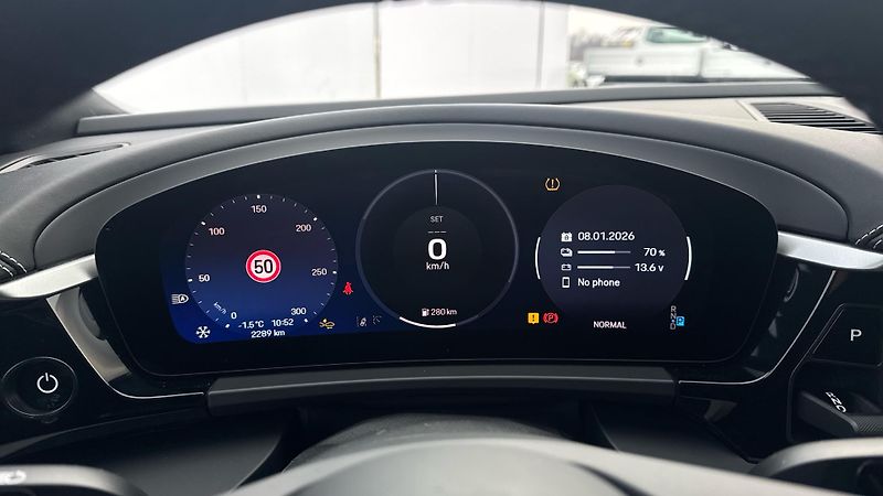 Porsche Macan (2025) 4 - fotka 25 z 29