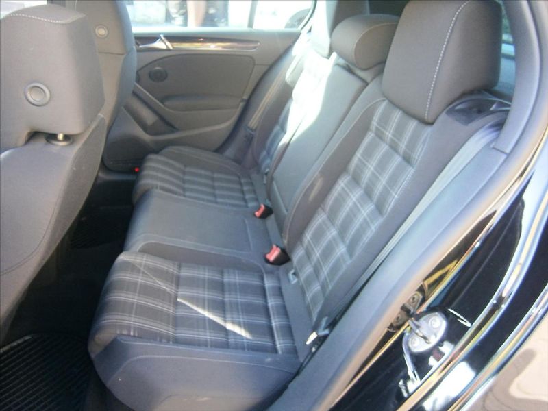 Volkswagen Golf 2,0 TDI  GTD 125 KW - fotka 6 z 12