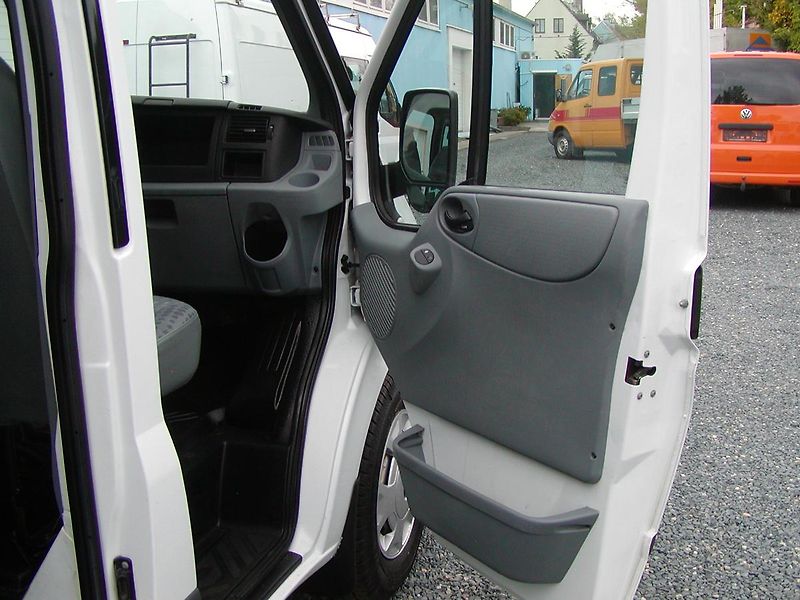 Ford Transit (2011) 2.2TDCi, 6MÍST, 350L,196TIS.KM - fotka 28 z 50