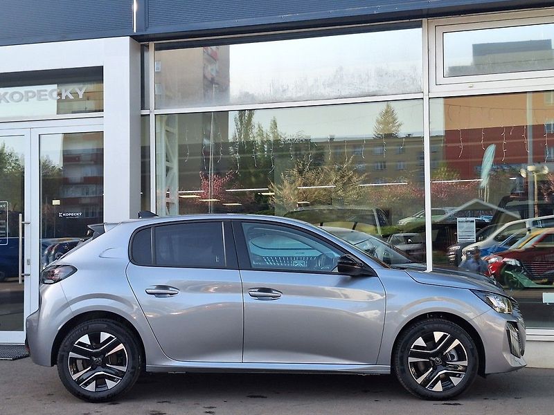 Peugeot 208 (2026) ALLURE 1.2 TURBO 100k MAN6 - fotka 8 z 18