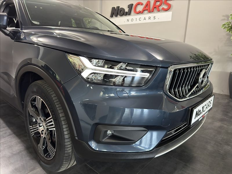 Volvo XC40 2,0   B4 AWD MOMENTUM DPH - fotka 34 z 35