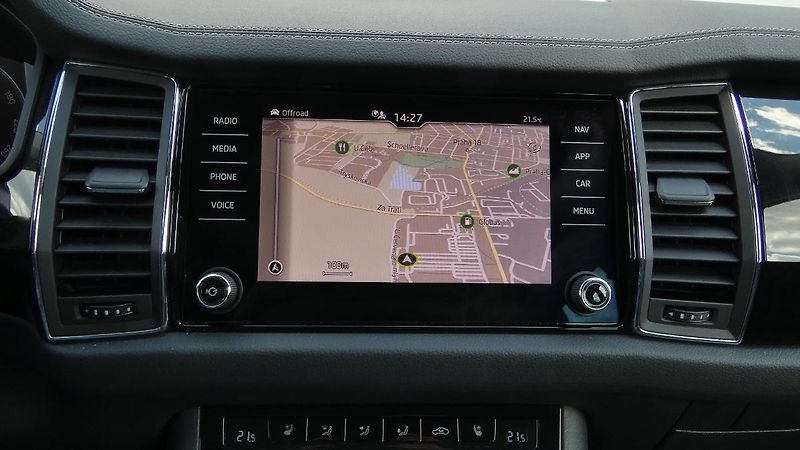 Škoda Kodiaq 2.0 TDI 110 kW L&K 4x4 DSG - fotka 15 z 22