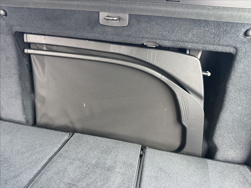 BMW Řada 4 2,0 430i xDrive Cabrio M-paket - fotka 23 z 50
