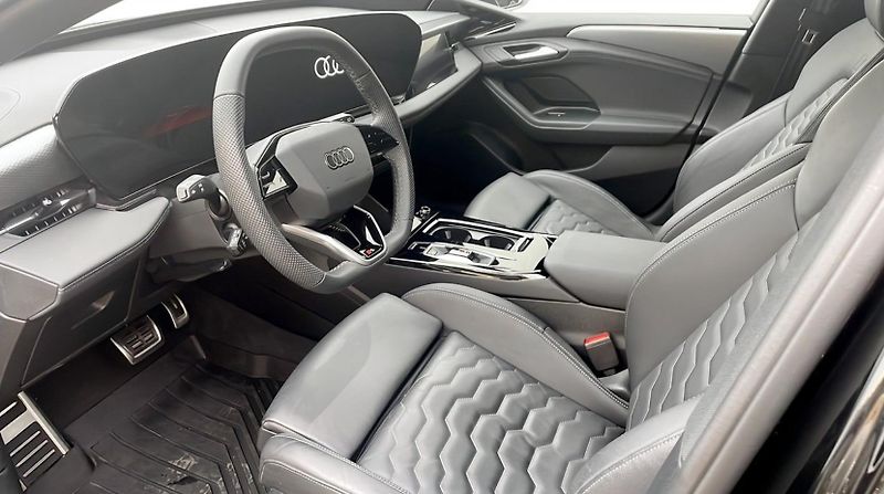Audi A6 Avant e-tron AWD S-line 100kWh Tažné - fotka 7 z 21