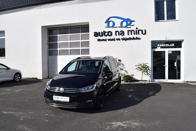 Volkswagen Touran (2018) 1.4TSI 110kw CLBMT 7MÍST LED  - fotografie inzerátu
