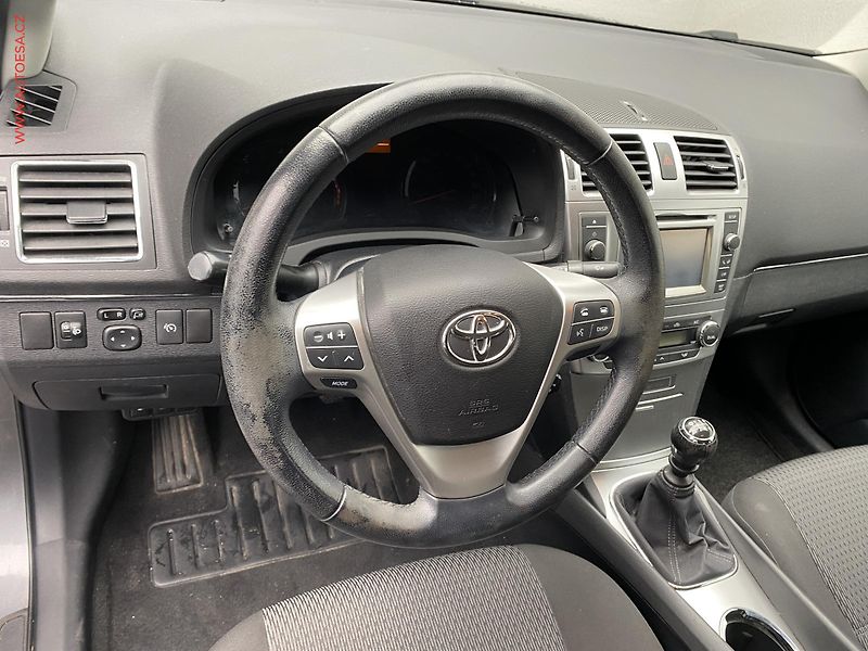 Toyota Avensis (2012) 1.8 VVT-i, +kola - fotka 13 z 19
