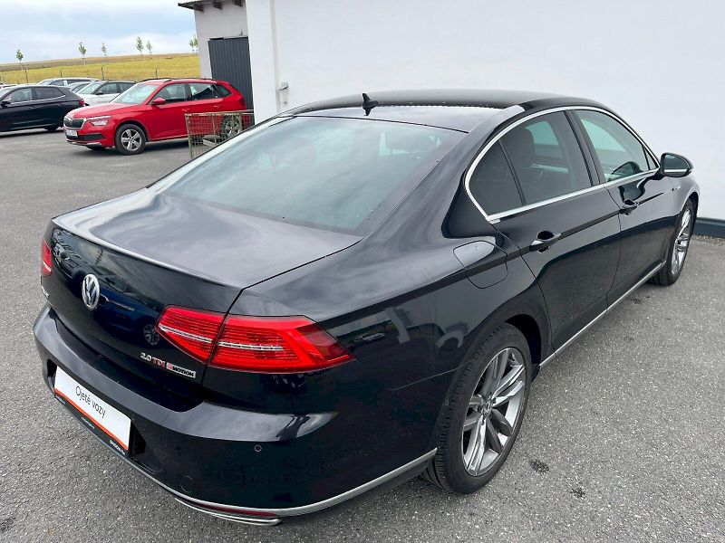 Volkswagen Passat (2015) 2.0 TDI / 176 kW 4x4 - fotka 2 z 28