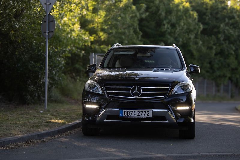Mercedes-Benz Třídy M Servisované, AMG paket, tažné, - fotka 2 z 42