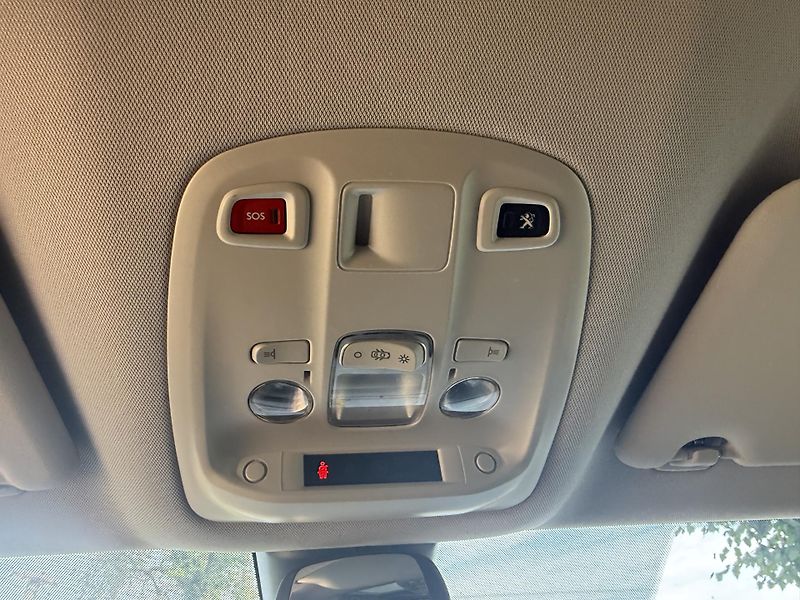 Peugeot Traveller 2,0HDI 110kW Odpočet DPH - fotka 20 z 24