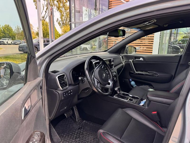 Kia Sportage 2.0 CRDi GT-Line - fotka 9 z 13